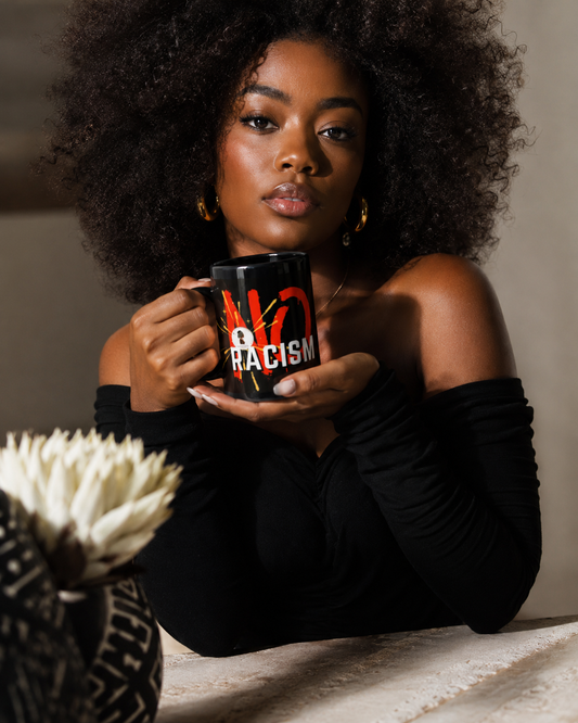 BLACK GLOSSY MUG NO RACISM | Ethneegifts Lifestyles