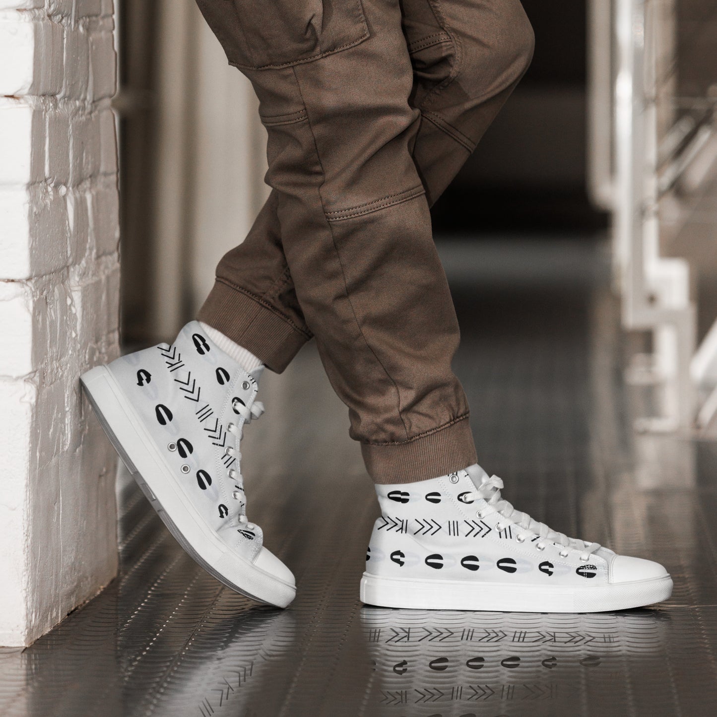 ROOTS & LEGACY SHOES