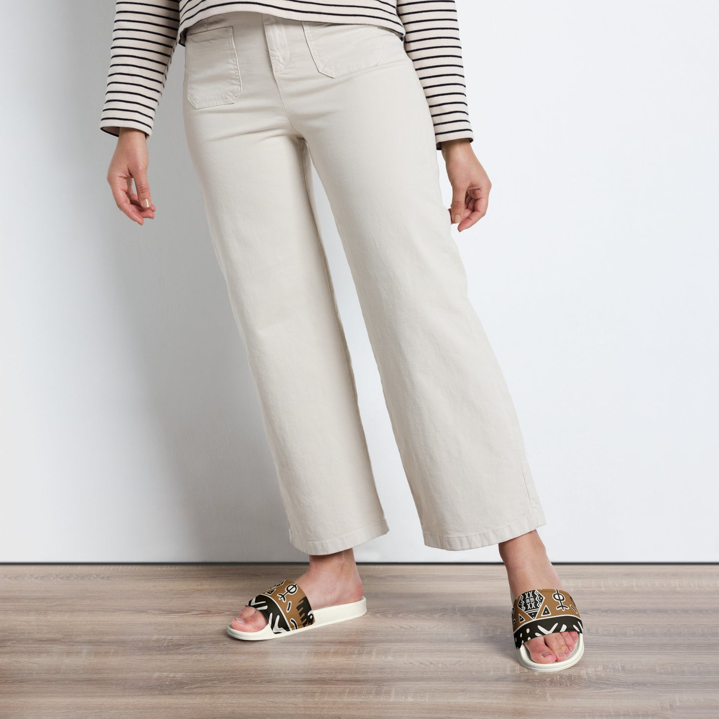 ROOTS & LEGACY SANDALS